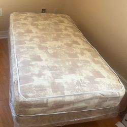 Twin Bed Set 