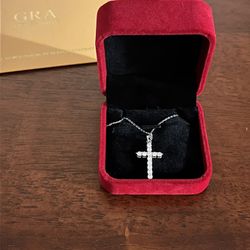 Brand new silver moissanite cross 💫