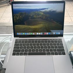 MacBook Pro 13inch 2019 Core i5 8GB 256GB