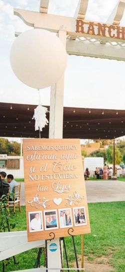 Spanish Wedding Memorial Sign