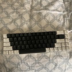 Custom 65% Wireless Gaming Keyboard