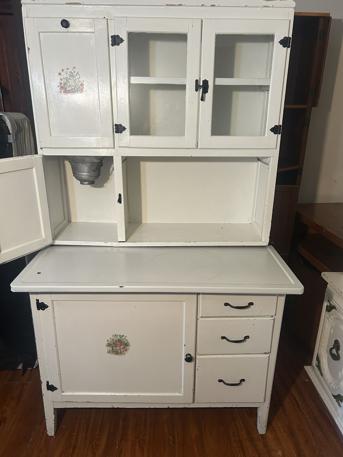  Hoosier Cabinet