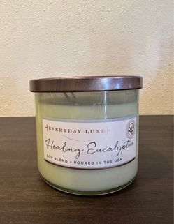 Everyday Luxe Healing Eucalyptus Soy Blend Scented Candle