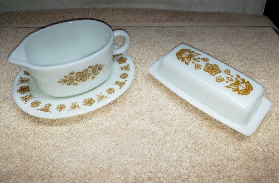 VINTAGE PYREX, BUTTERFLY GOLD BUTTER DISH AND GRAVY BOAT, BOTH MINT!