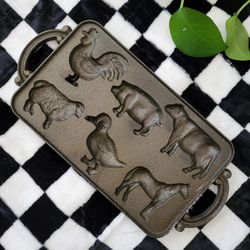 Western Country Cast Iron Animal Mold