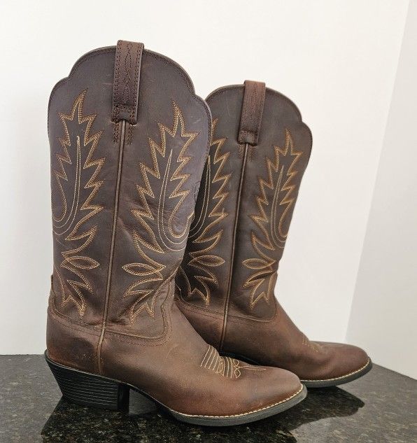Ariat Women's Heritage R Toe Distressed Brown Boots Sz 6C