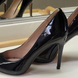 New- High Heels (Sz 9)