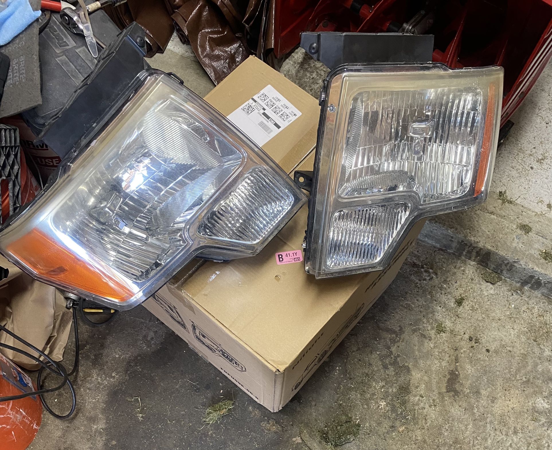 09-14 F150 Headlights 