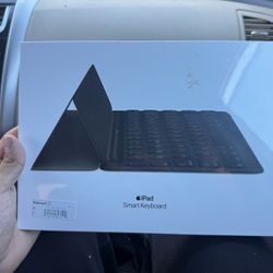 Apple Smart Keyboard 