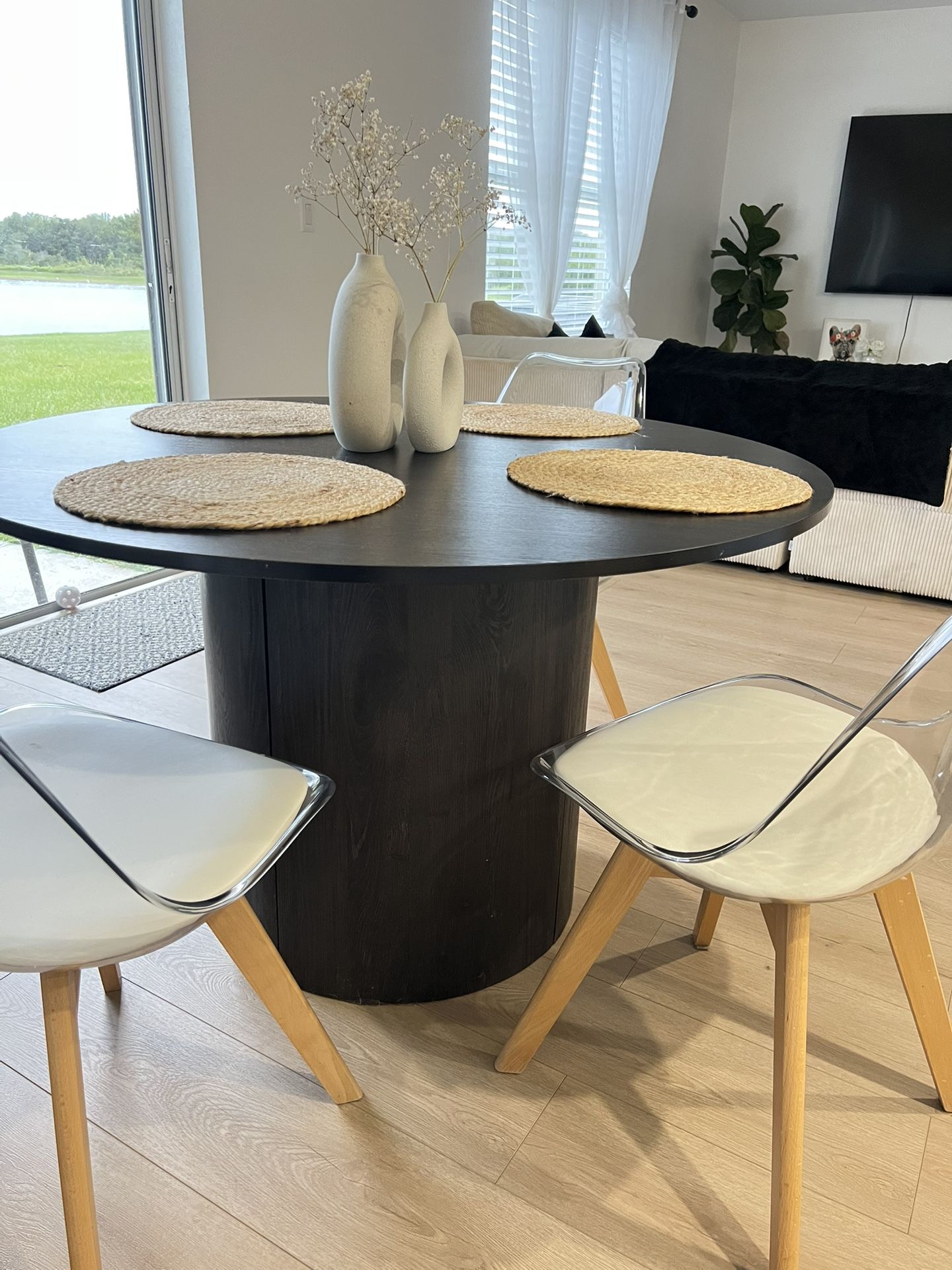 Asharam 47" Round Dining Table