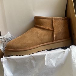 UGG Classic Ultra Mini 