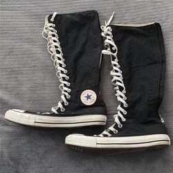 Converse - Chuck Taylor -  All Star - Size 10 W