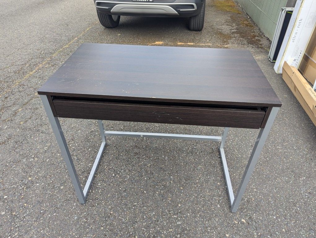 Free Desk