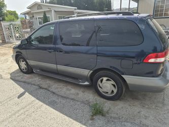 2003 Toyota Sienna