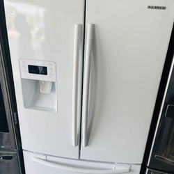 Samsung french door refrigerator 