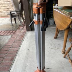 Porter-Cable Professional Laser Level Kit with Tripod & Case