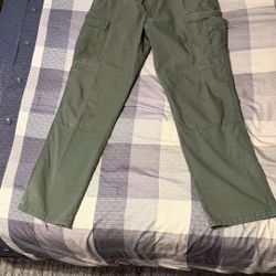 Large green tactical pants 35 1/2 X 39