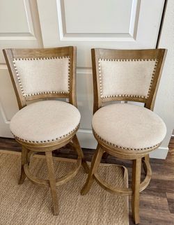 Swivel Bar Stools
