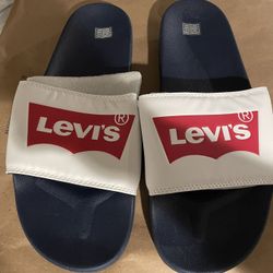 Men slides  and  t-shirts 