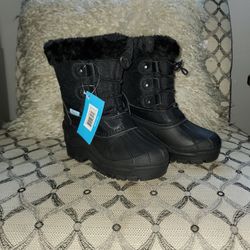 Kids Snow Boots (size 11)