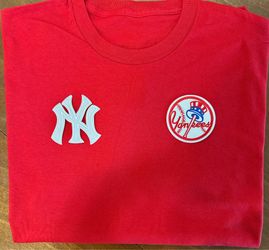 red new york yankees shirt