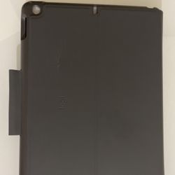 iPad Logitech Slim Folio Case With Keyboard