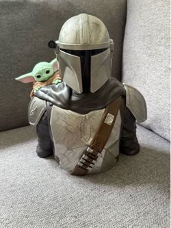 Mandolorian and Grogu Regal Exclusive Popcorn Bucket