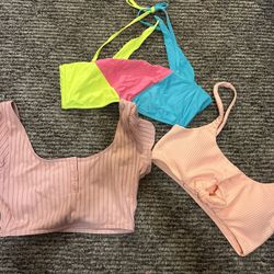 Woman’s Swim Tops 