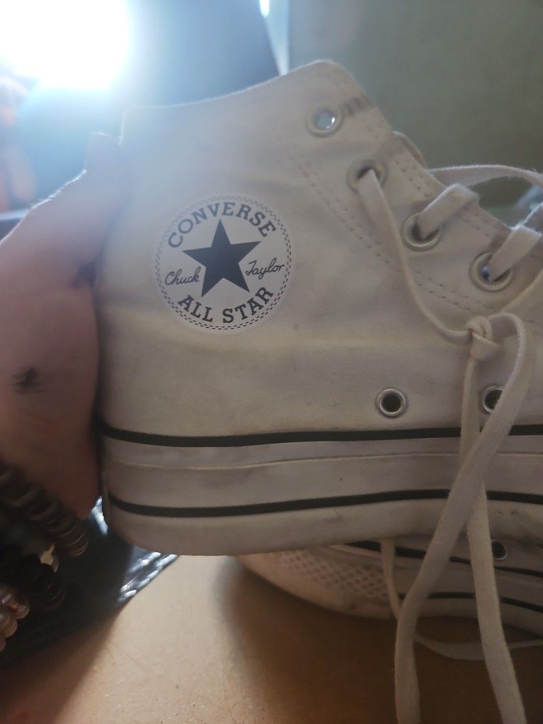 White Converse Size 8 