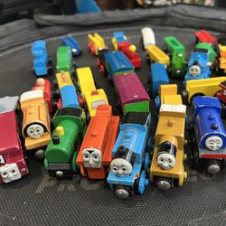 Thomas The Train & Friends Lot Of Mixed Trains