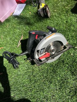 Skil 12 Amp 7-1/4" Circular Saw