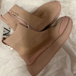 Girls Zara Boots Size 2 1/2
