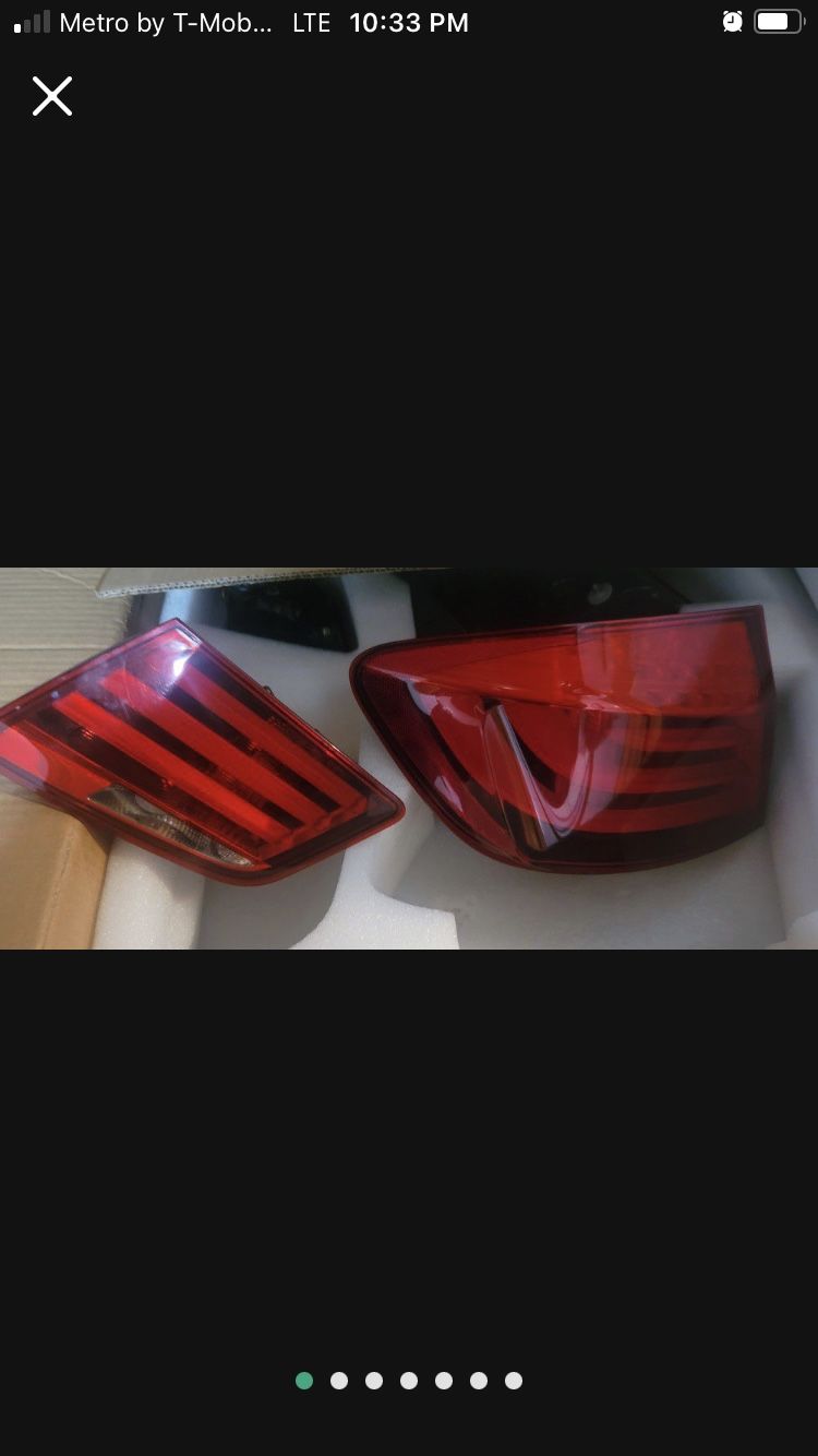 2011 BMW 528i Rear Headlights $150