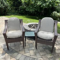 Patio Seating With Table 