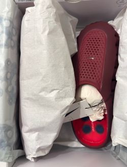 Nike Mind 001 Gym Red