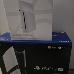 Brand new Playstation 5 PS5 Pro With Disc Drive