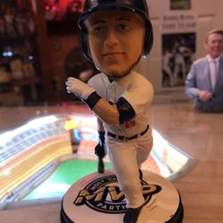 Alex Verdugo Quakes BOBBLEHEAD. Rare. Will trade for Scully Talking mic