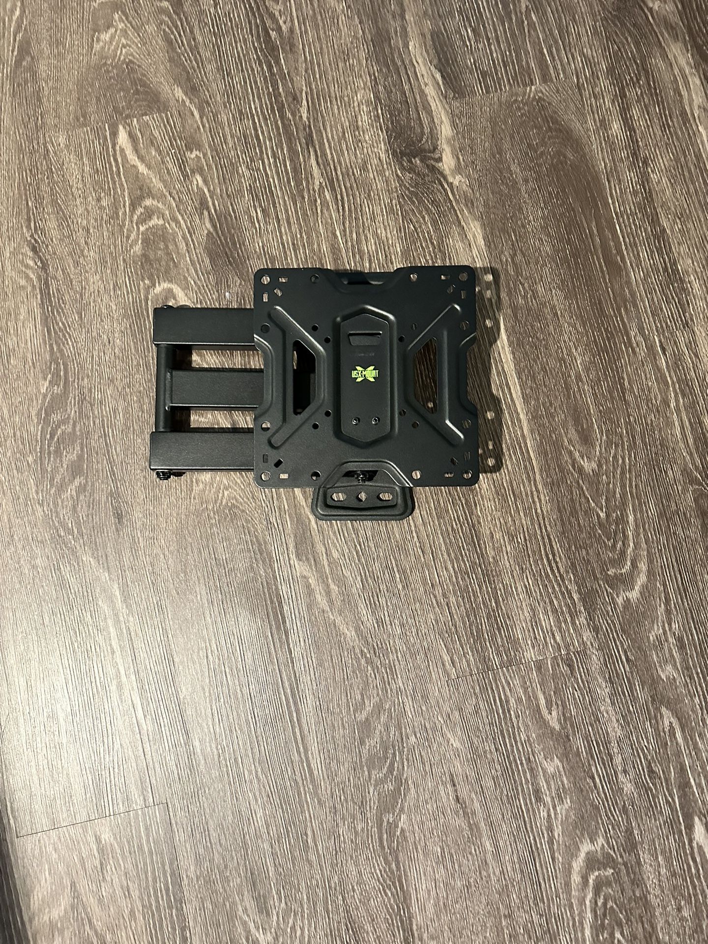 65’ TV Wall Mount