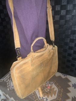 Vintage tan leather briefcase by La Donne