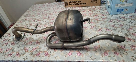 13-19 Toyota Prius C muffler