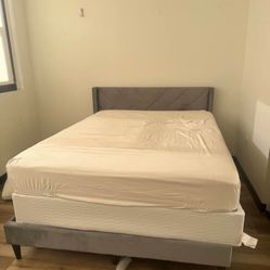 queen size mattress+box+bed frame+headboard