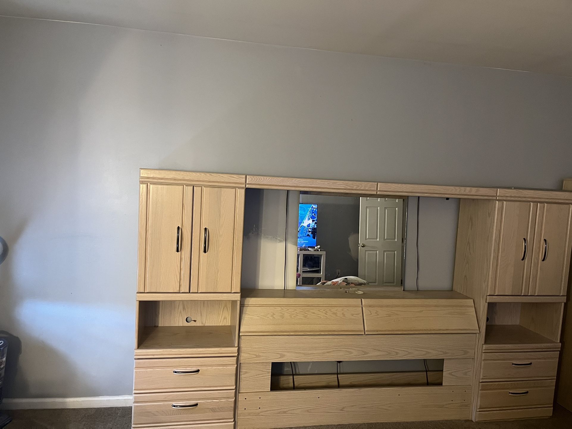 Queen Size Bedroom Set