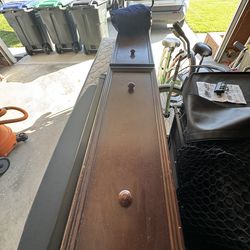 Box with wheels and twin size mattress