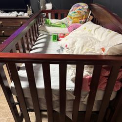 Baby Crib Never Used, Like New. Scratches From Moving Into My Room 
