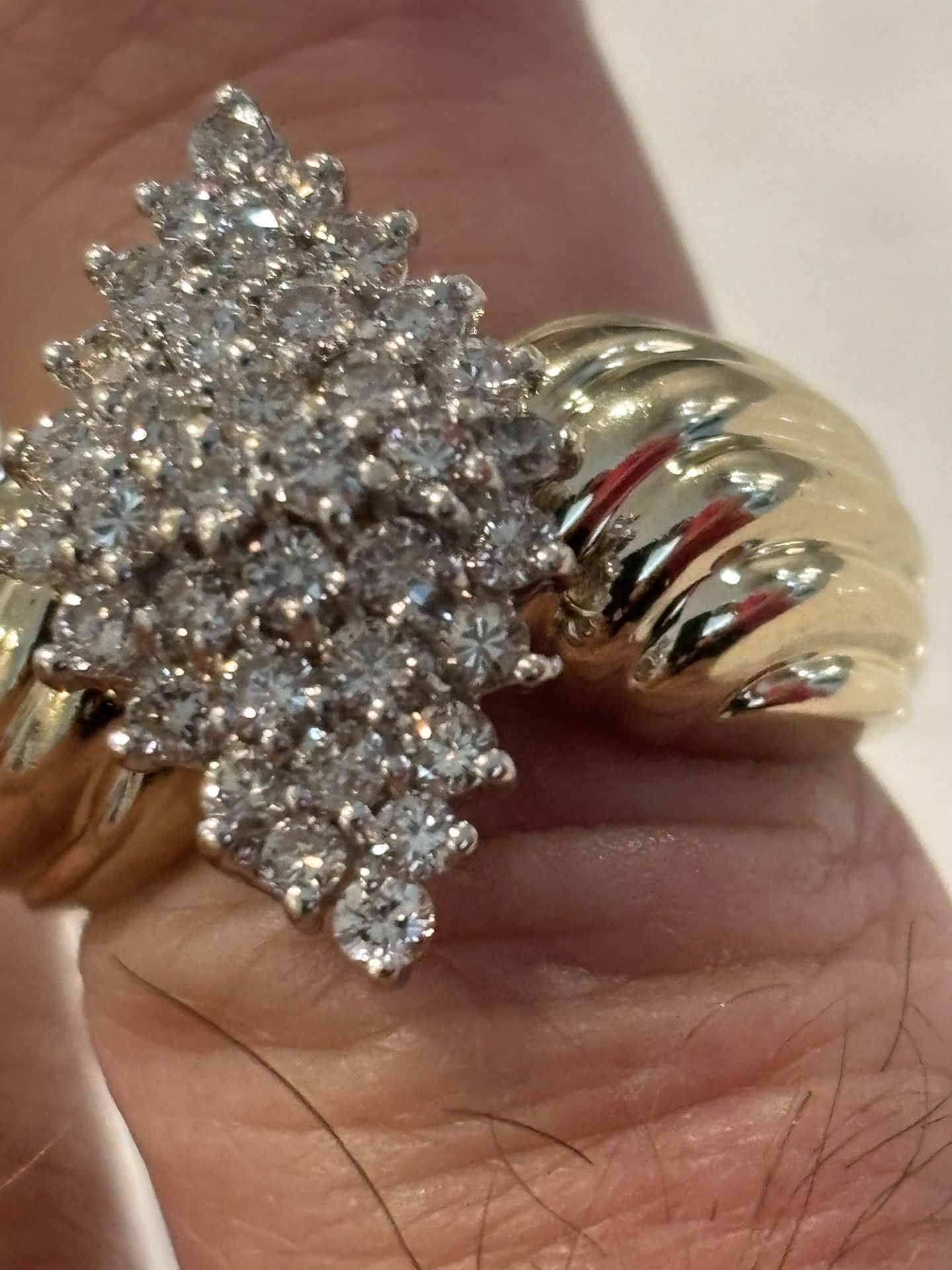 Ladies 14k. Yellow Gold Diamond Cluster Ring