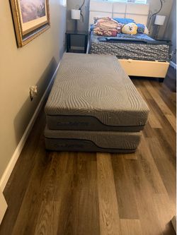 Memory foam mattress’s (twin)