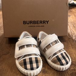 Burberry Newborn Sneakers