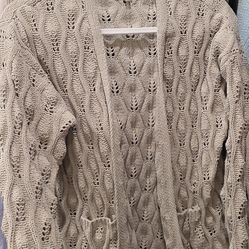 good condition cream sweater