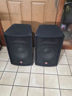 Pair of H M120 Speakers