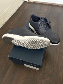 Dress shoes